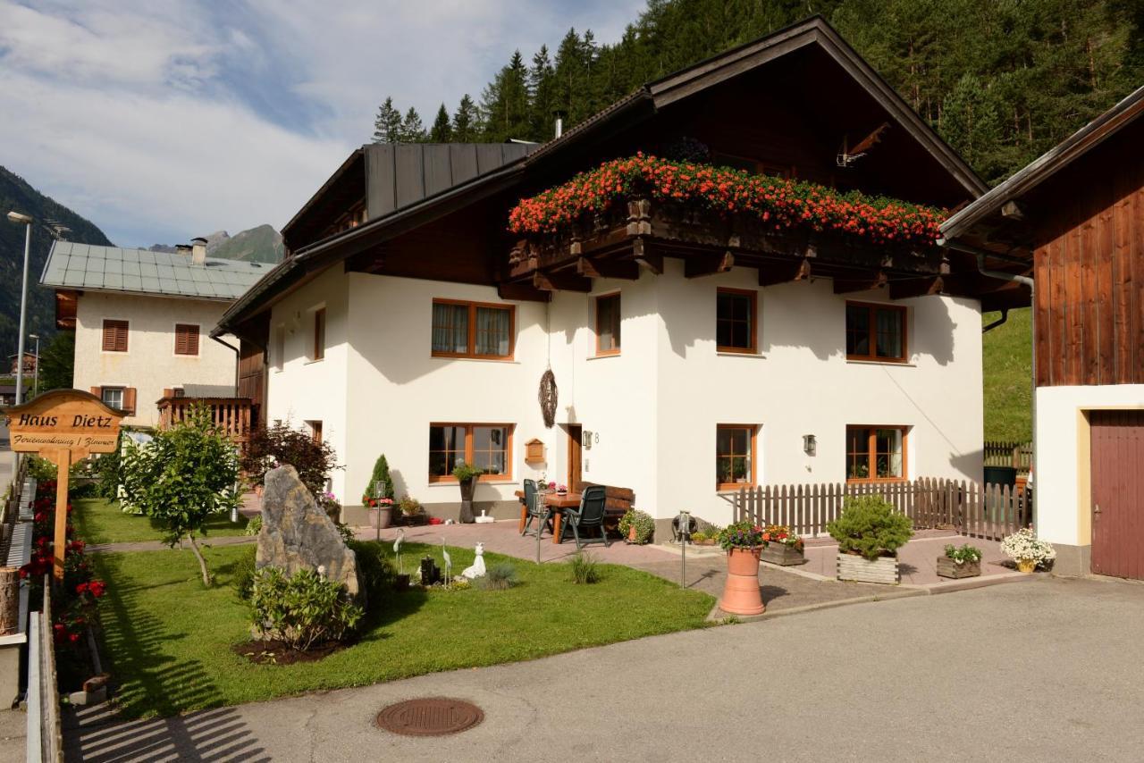Haus Dietz Elbigenalp Exterior foto